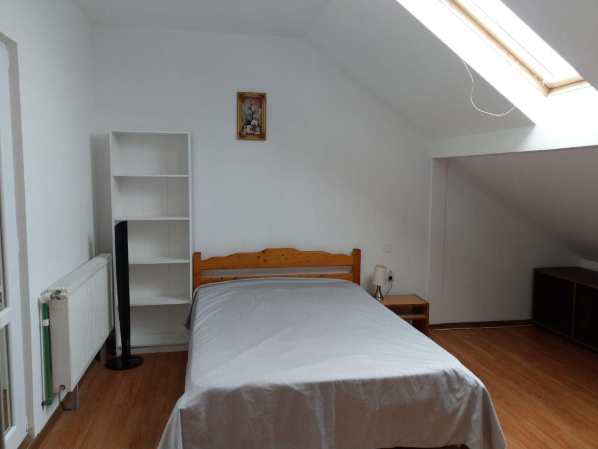 Apartament 5 Camere Cu Balcon Costinesti Plaja 5 Minute Nucilor 6 Esterno foto
