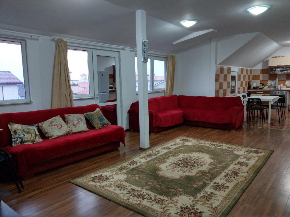 Apartament 5 Camere Cu Balcon Costinesti Plaja 5 Minute Nucilor 6 Esterno foto
